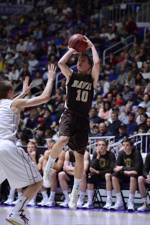 Jesse Wade signs with Gonzaga at only seventeen