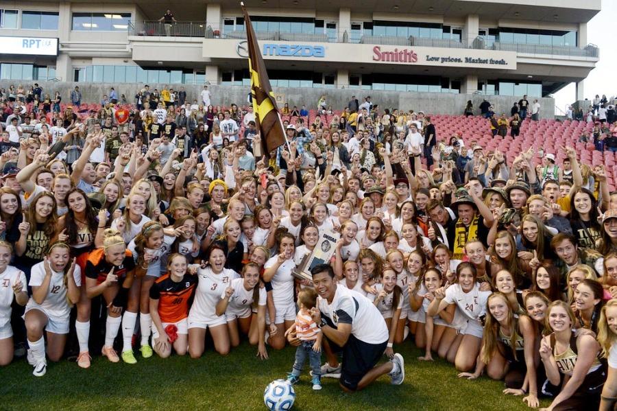 Soccer players relive state championship moment