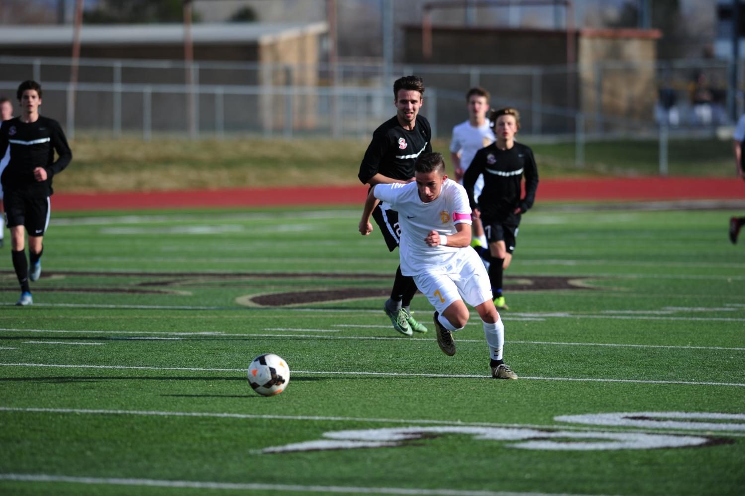 Boys+Soccer+Succeeds+as+a+Team