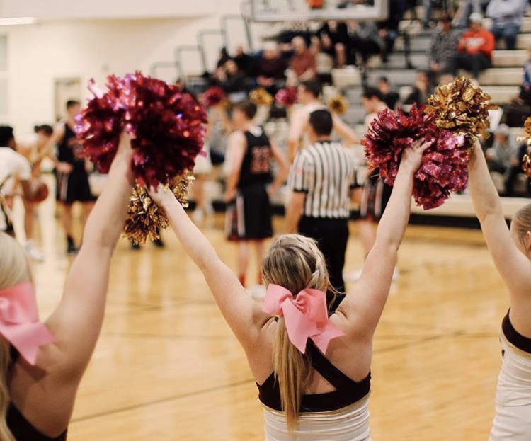 Cheerleaders+Prepare+For+Nationals