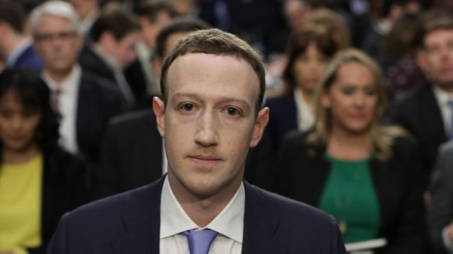 Mark+Zuckerberg+Faces+Criticism