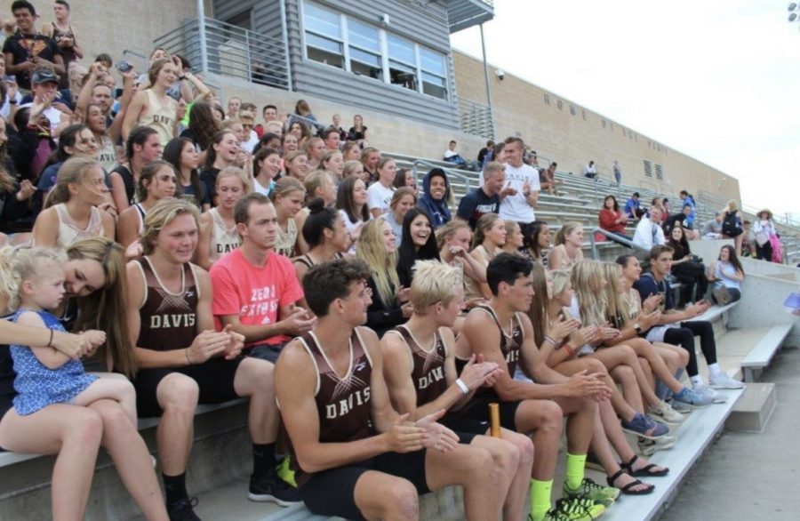 Track and Field Season Preview: the TEAM that runs together, stays together
