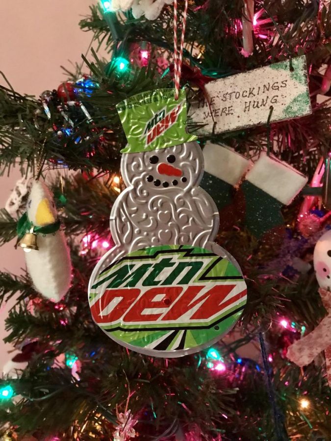 Davis High Bands Mountain Dew Christmas Tree